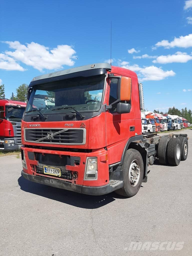 Volvo FM 9 Cab & Chassis Trucks