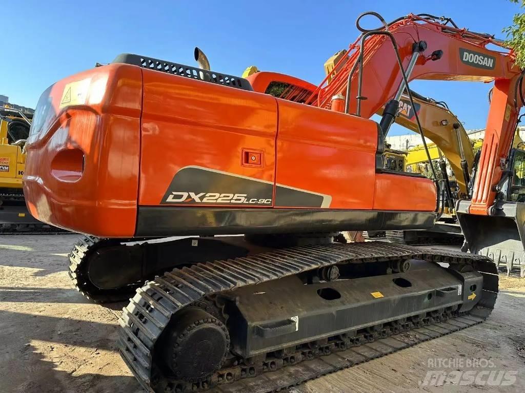 Doosan DX 225 LC Mini Excavators <7t (Mini Diggers)