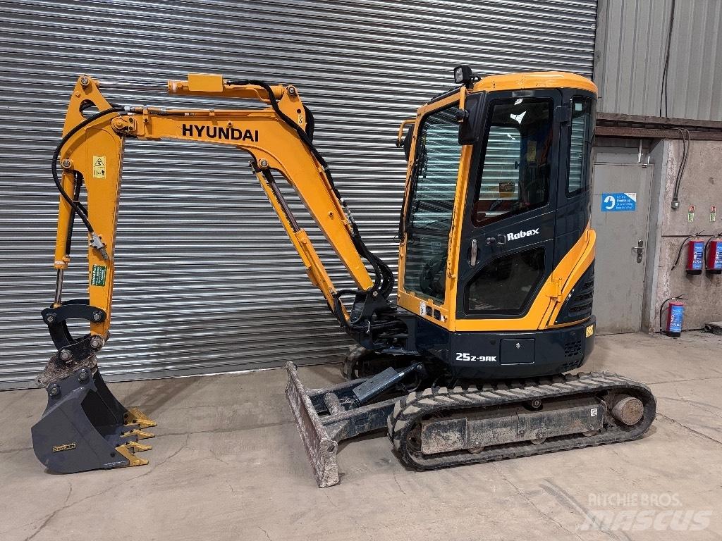 Hyundai R25Z-9 AK Mini Excavators <7t (Mini Diggers)