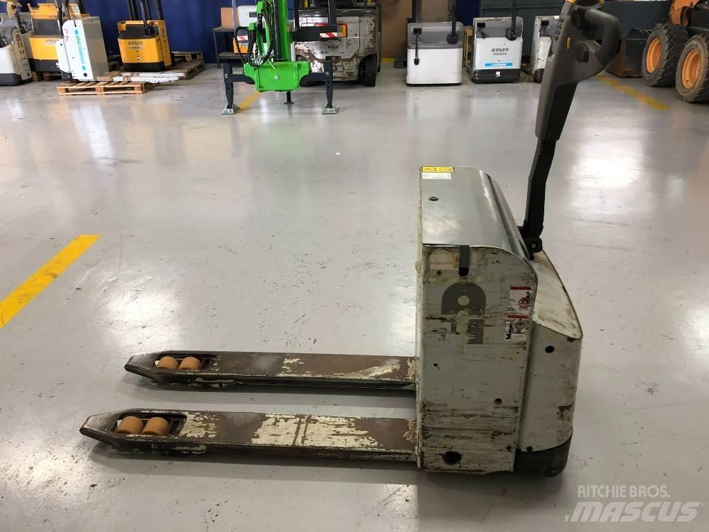 Atlet PLL200 Manual Pallet Stacker