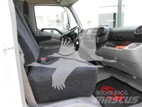 Hino 195 Flatbed Trucks