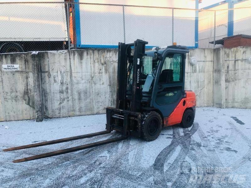 Toyota 52-8 FD JF 35 Diesel Forklifts