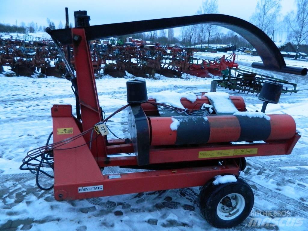 Carraro RF 89 Bale Wrappers