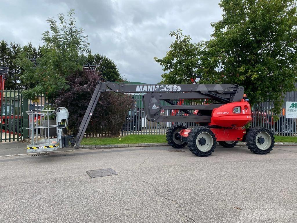 Manitou 200 ATJ Articulated boom lifts