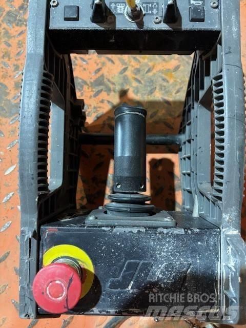 JLG ES3246 Scissor Lifts