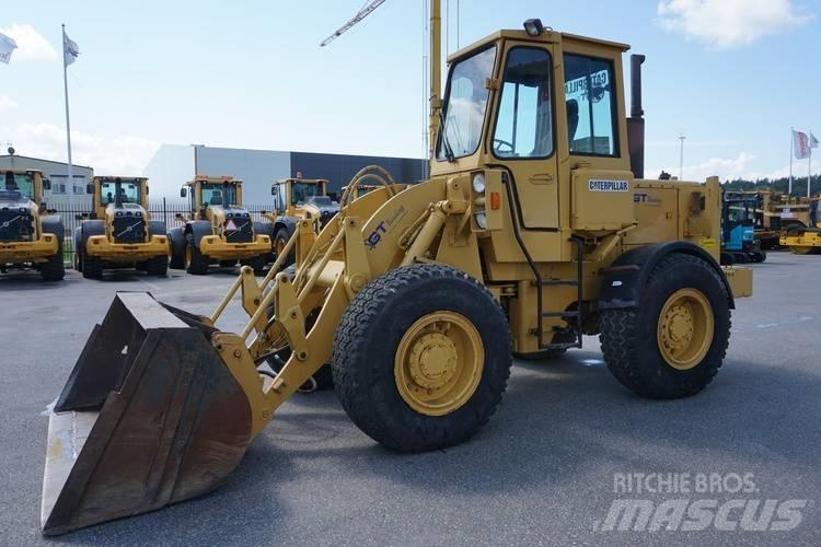 CAT 920 Wheel Loaders
