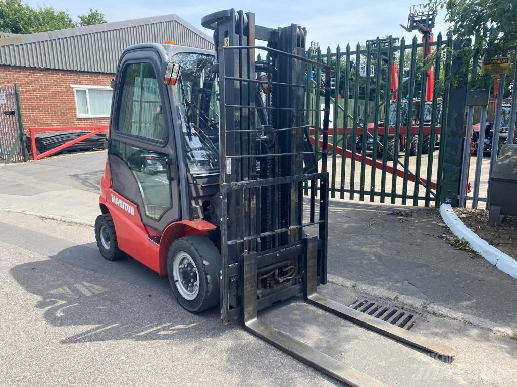 Manitou Mi25D Diesel Forklifts