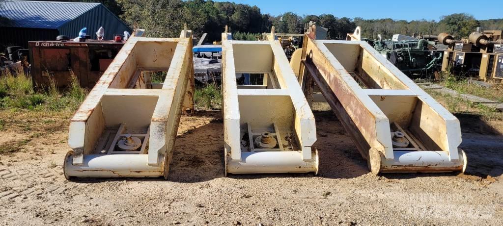 Fontaine NECK Lowboy trailer
