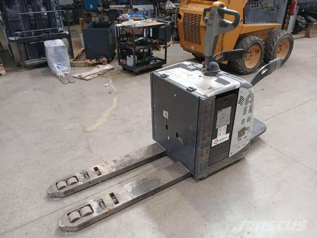UniCarriers PLP 200 Low lifter with platform