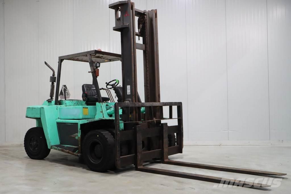 Mitsubishi FD70 Diesel Forklifts