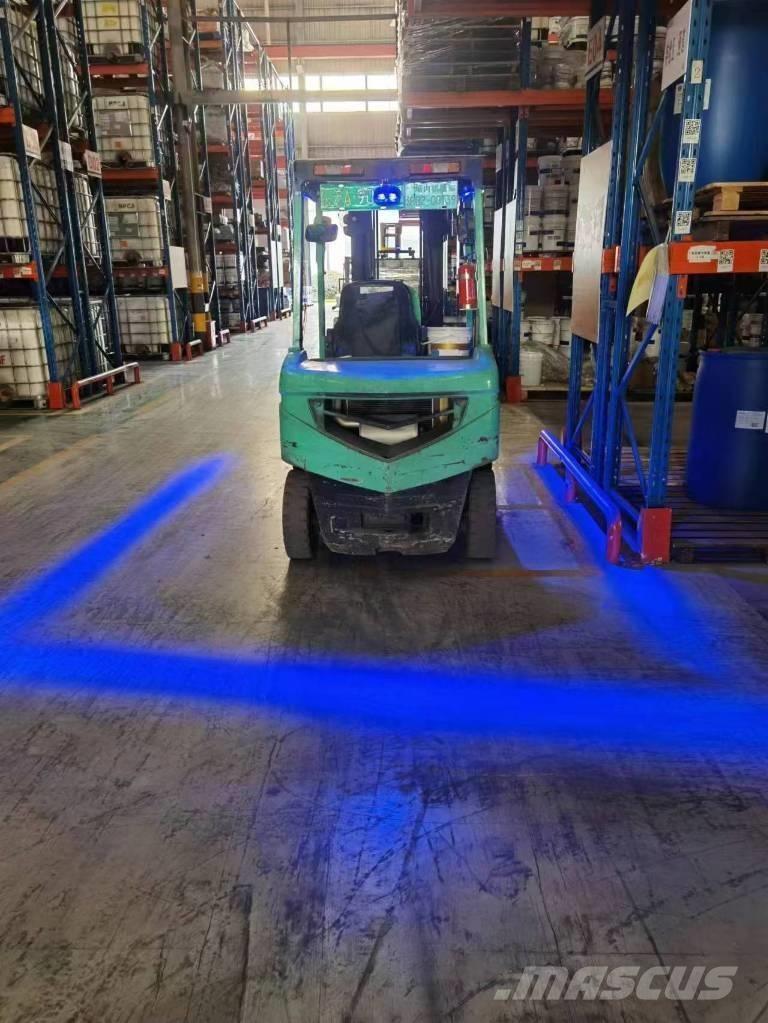 Mitsubishi FD 25 Diesel Forklifts