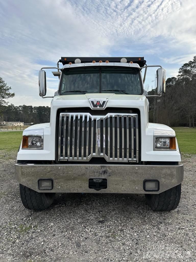 Western Star 4700 Dump Trucks