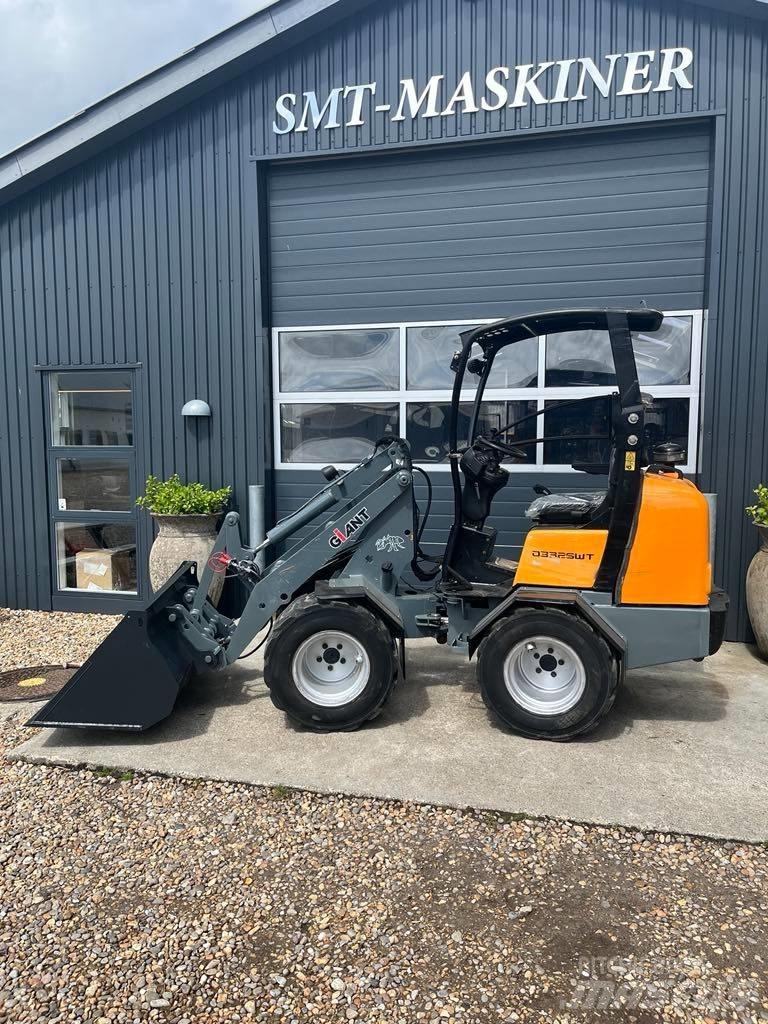 GiANT 332 SWT Mini Loader