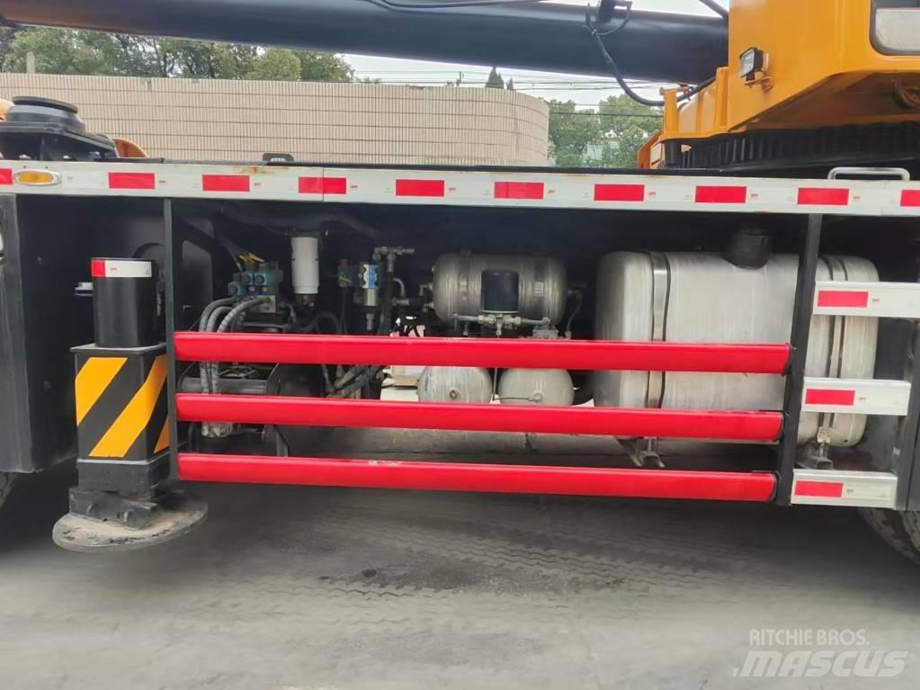 Sany STC 750 Hoists and Material Elevators