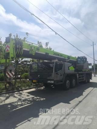 Zoomlion ZTC 700 Mobile and all terrain cranes