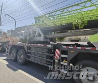 Zoomlion ZTC 700 Mobile and all terrain cranes