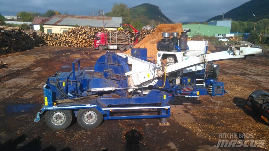 Peterson P5900 Wood Chippers