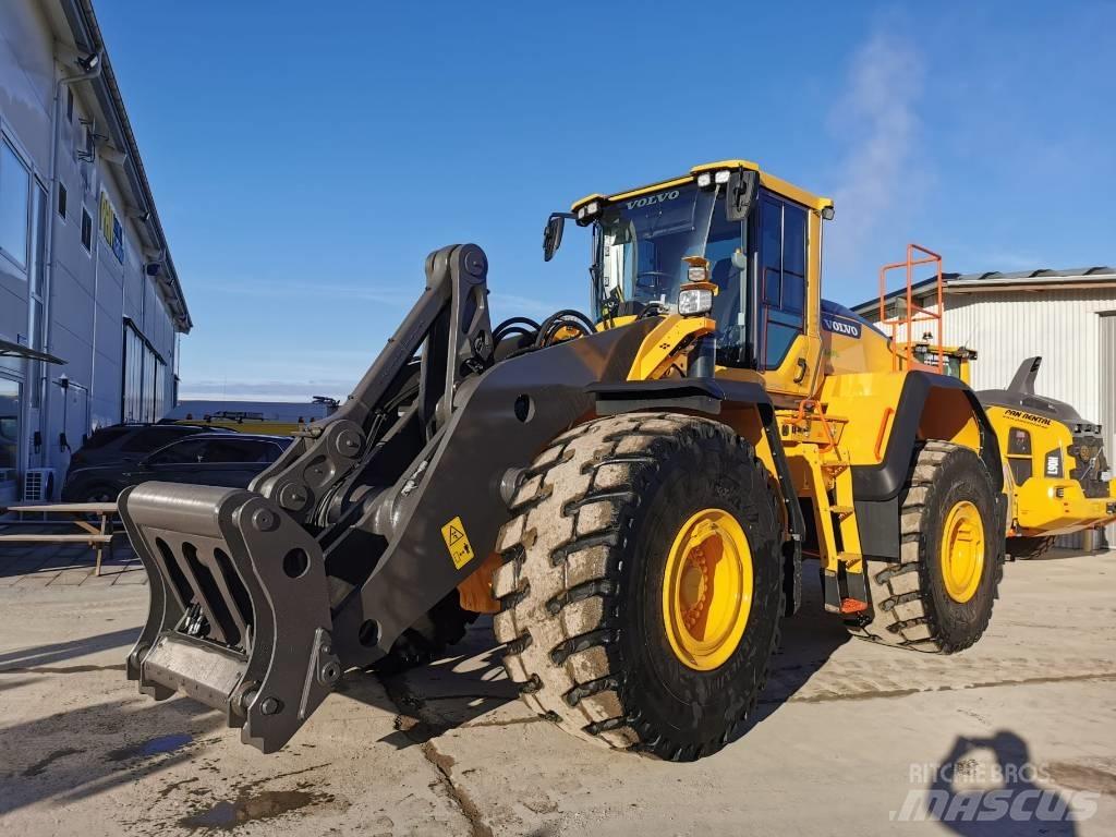 Volvo L220H Wheel Loaders