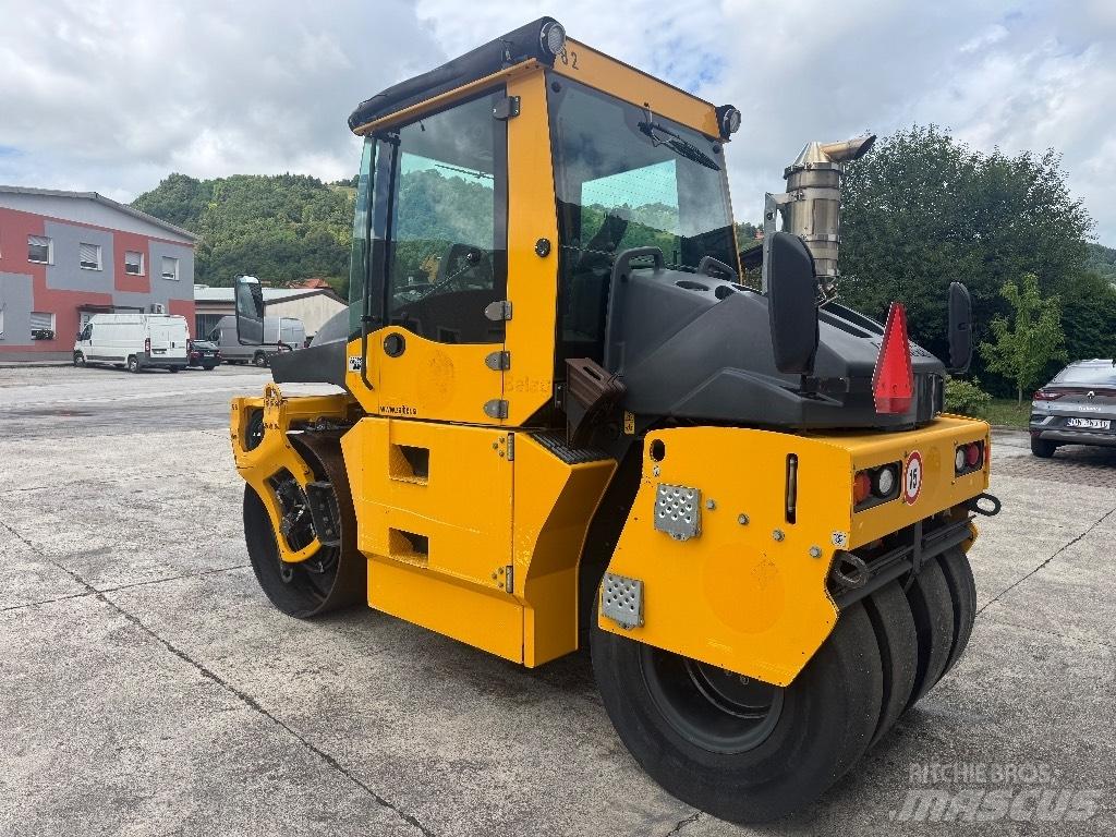 Bomag BW 154 ACP Pneumatic tired rollers