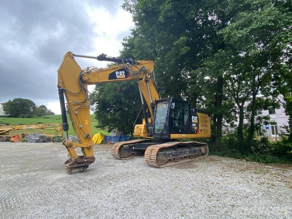CAT 326 F Crawler Excavators