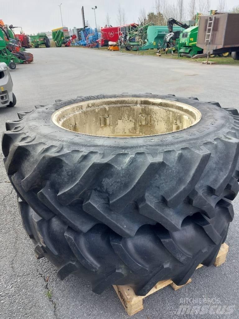  Paripyörät 16.9R38 Tires, wheels and rims