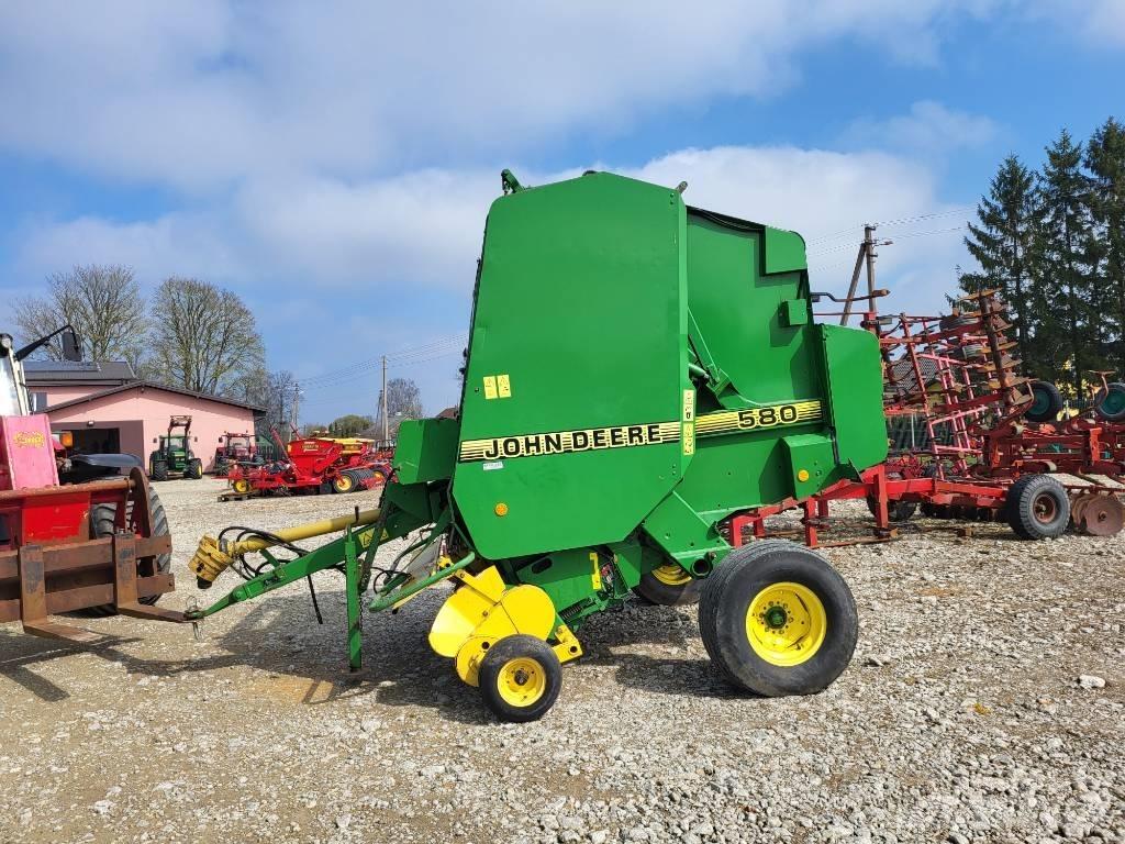 John Deere 580 Round Balers