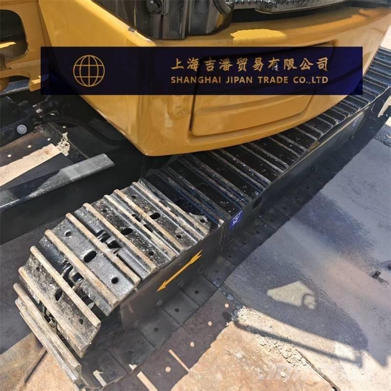 CAT 303.5 E Mini Excavators <7t (Mini Diggers)