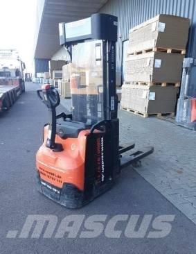 Toyota BT SWE 160 L Manual Pallet Stacker