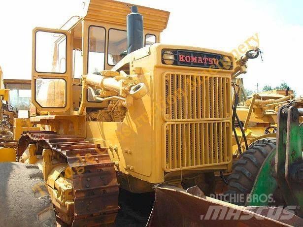 Komatsu D 155 A-1 Crawler dozers