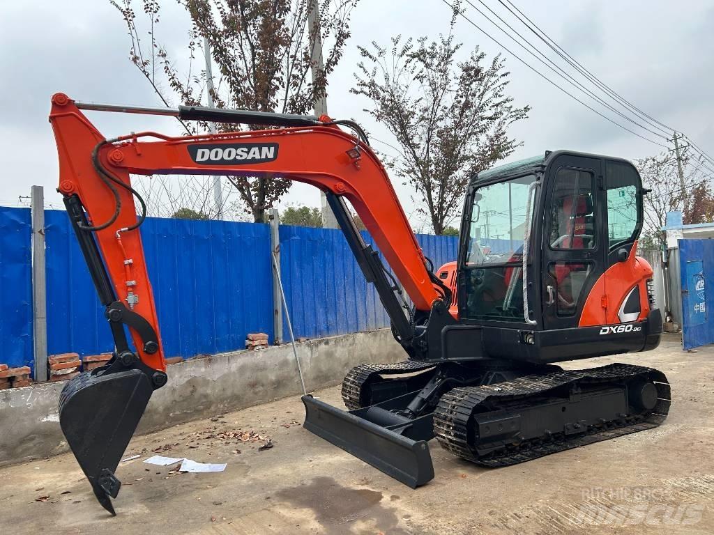 Doosan DX 60 Mini Excavators <7t (Mini Diggers)