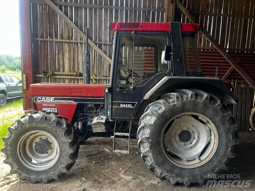 CASE 844 XL Tractors