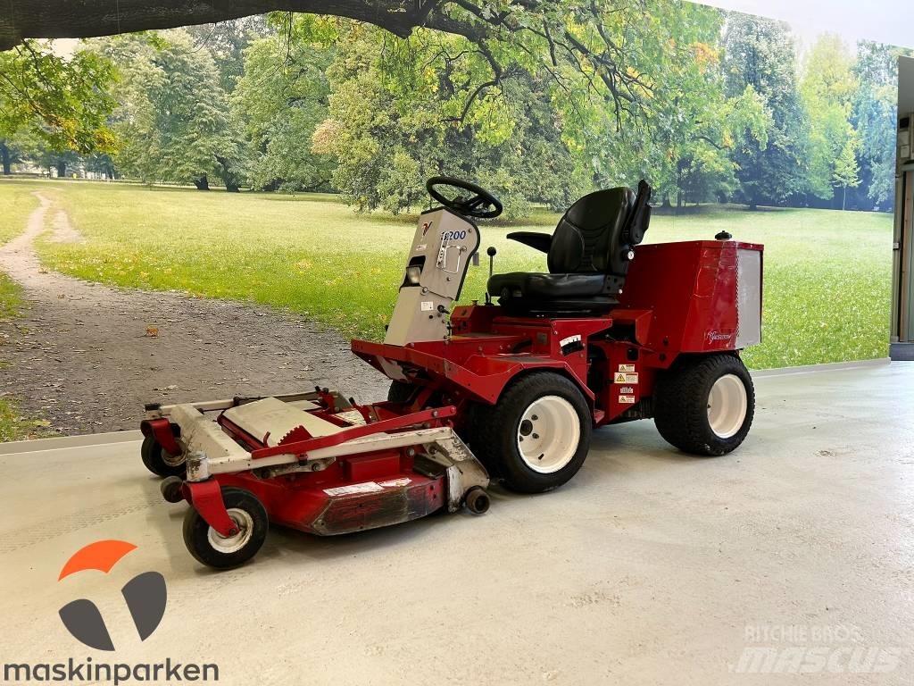 Ventrac 3200 Riding mowers