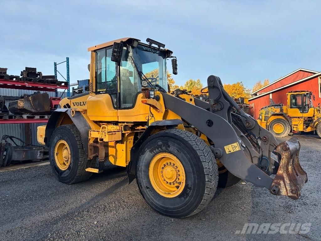 Volvo L90F Wheel Loaders