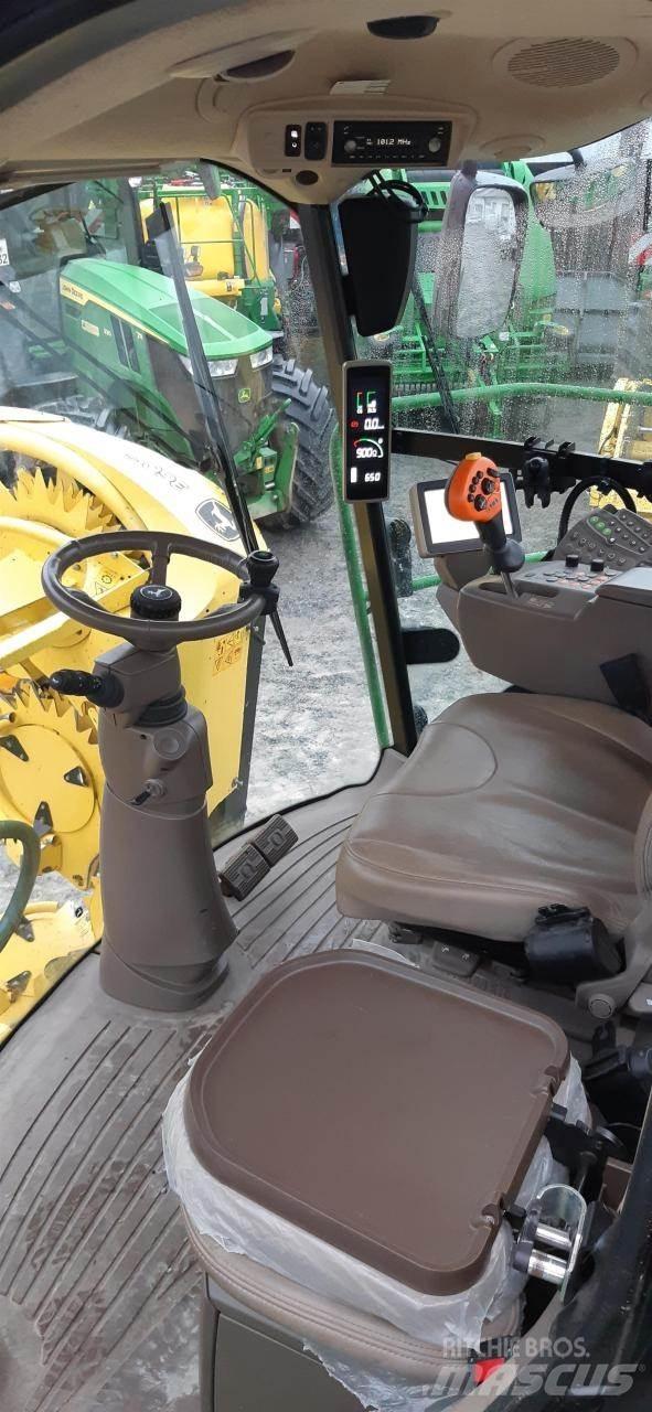 John Deere 8400i Foragers