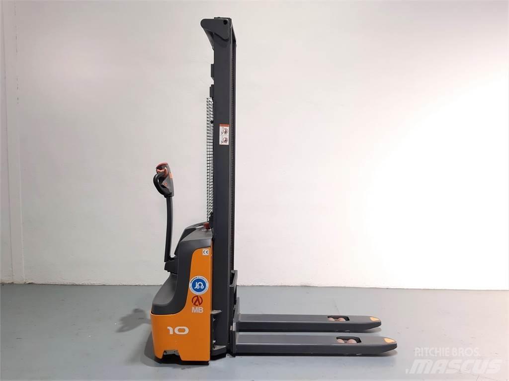 XEA 10 2S350 Pedestrian stacker