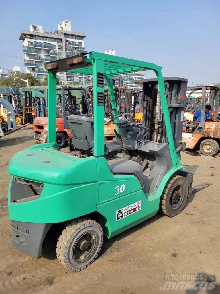 Mitsubishi FD30 Diesel Forklifts