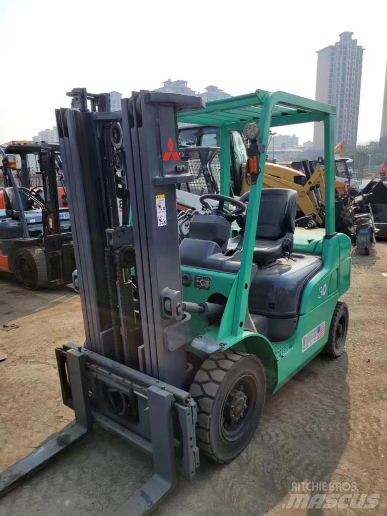 Mitsubishi FD30 Diesel Forklifts