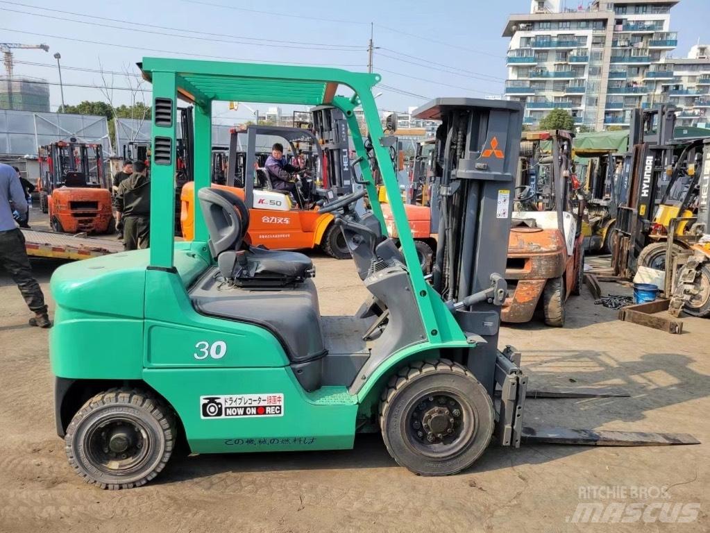 Mitsubishi FD30 Diesel Forklifts