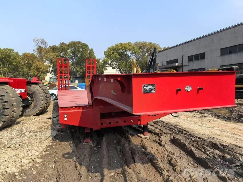 MT MT80 Lowboy trailer