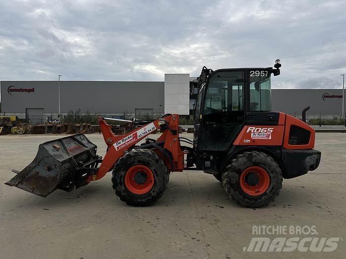 Kubota R065W Wheel Loaders