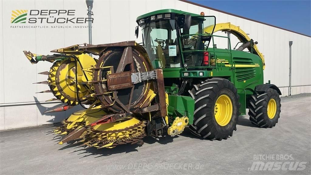 John Deere 7500 Forage Harvester