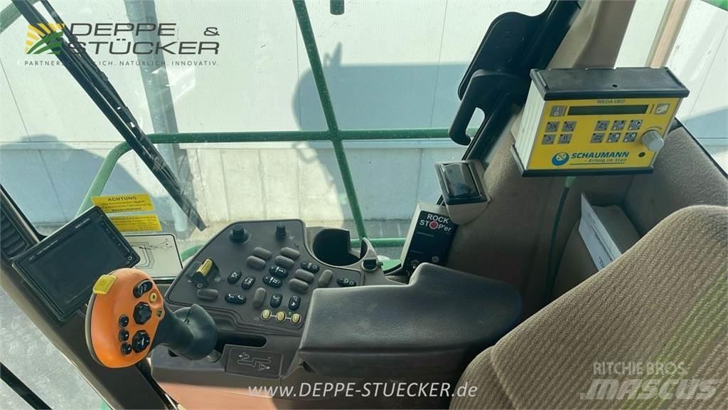 John Deere 7500 Forage Harvester