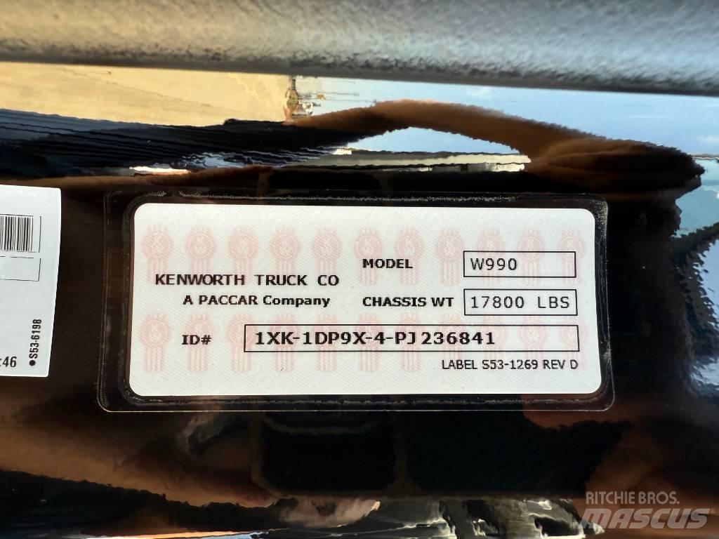 Kenworth W 990 Conventional Trucks / Tractor Trucks