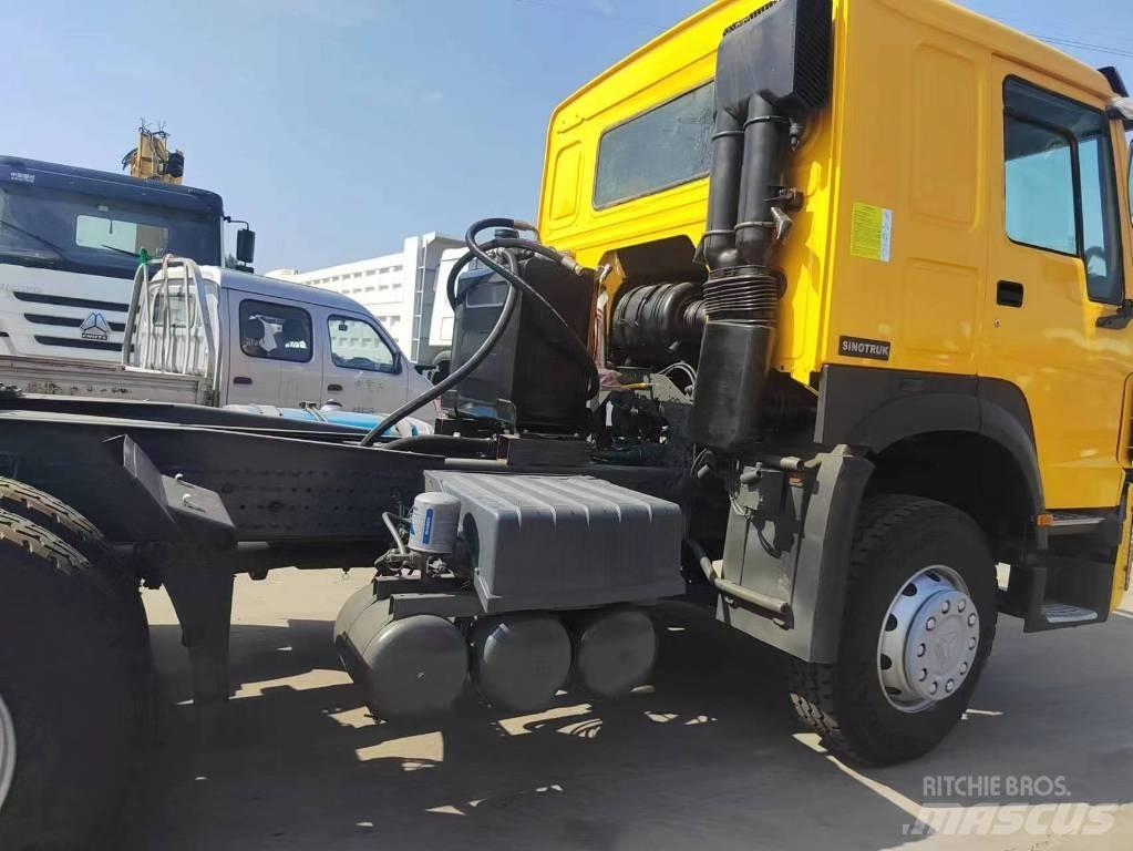 Howo Tractor  420 Conventional Trucks / Tractor Trucks