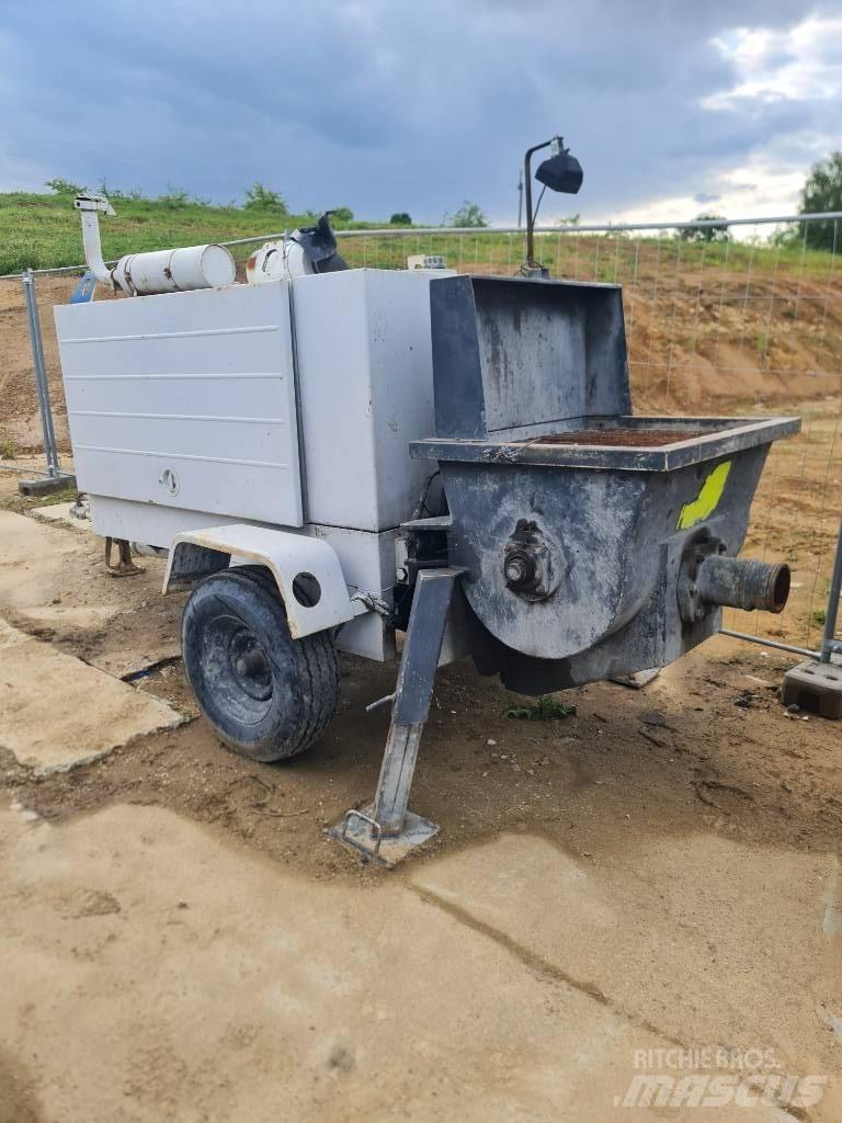  REED PUTZMEISTER M40 Concrete Pumps