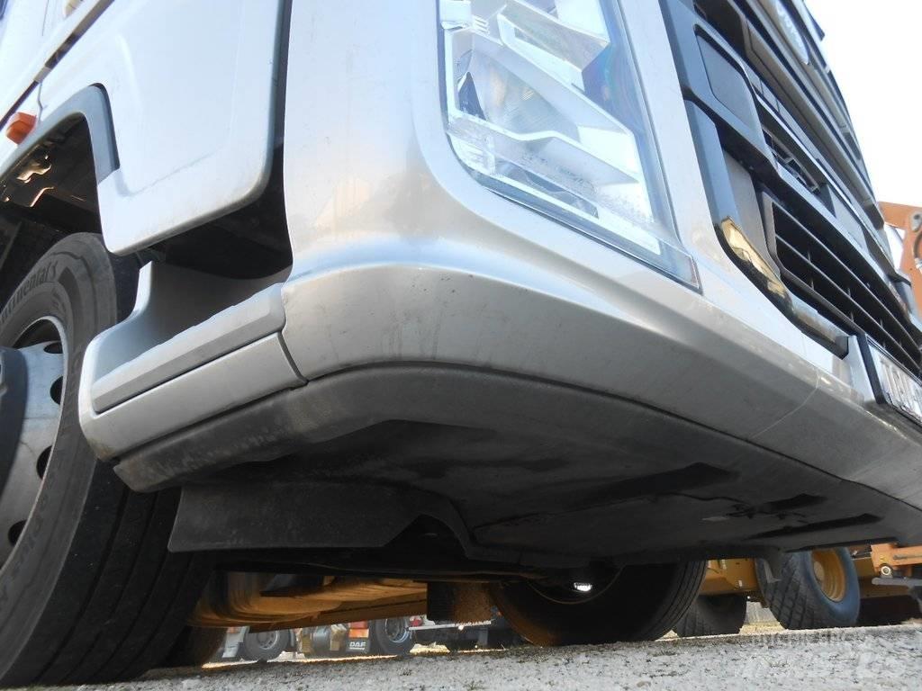 Ford F-Max Conventional Trucks / Tractor Trucks