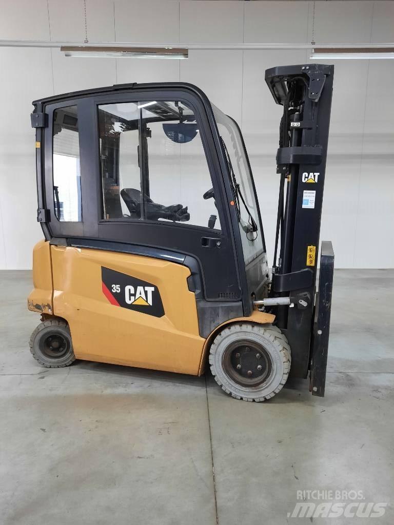 CAT EP35N Electric Forklifts
