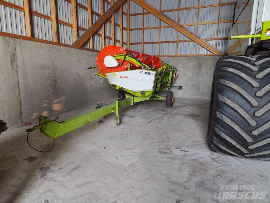 CLAAS Tucano 320 Combine Harvesters