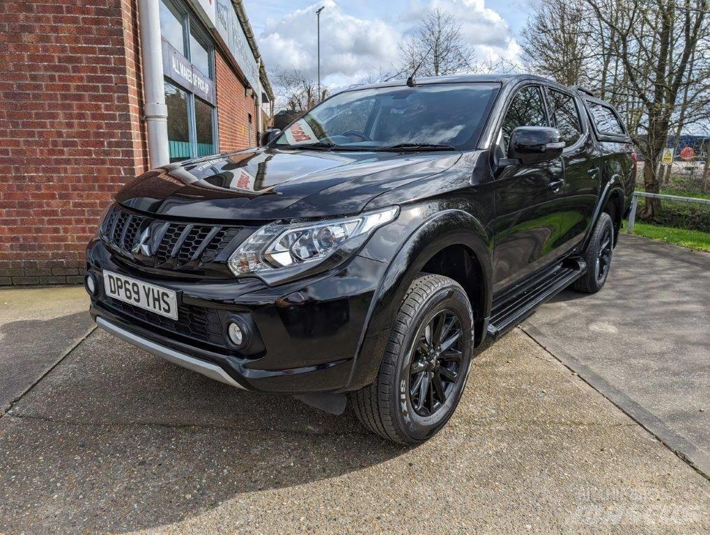 Mitsubishi L 200 Pickup Trucks