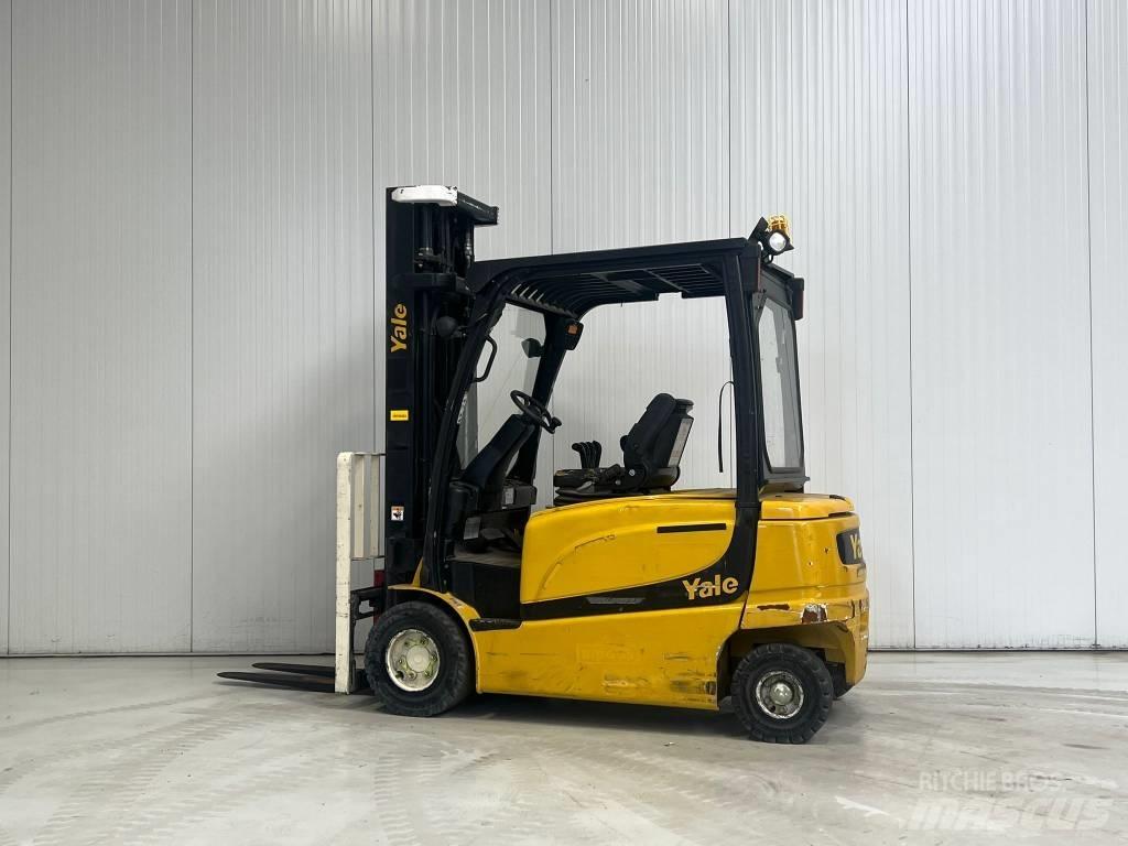 Yale ERP30VL Electric Forklifts